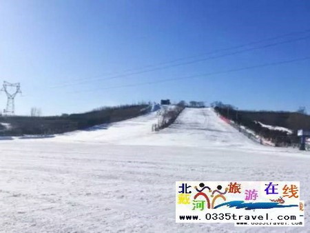 秦皇岛山海关紫云山滑雪场